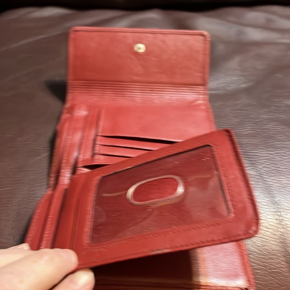 Fossil Ladies Wallet Red 5.25 x 4.5 - Picture 3 of 3